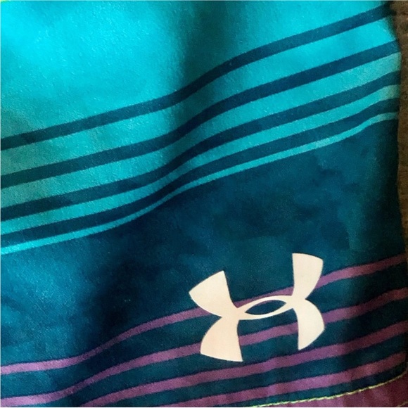 Under Armour Heat Gear Surfer Board Shorts - Picture 5 of 7